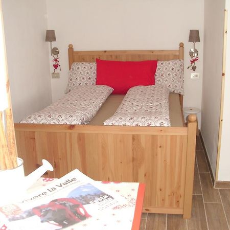 Maison Torrent Bed & Breakfast Doues Rom bilde
