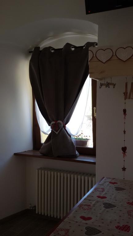 Maison Torrent Bed & Breakfast Doues Rom bilde